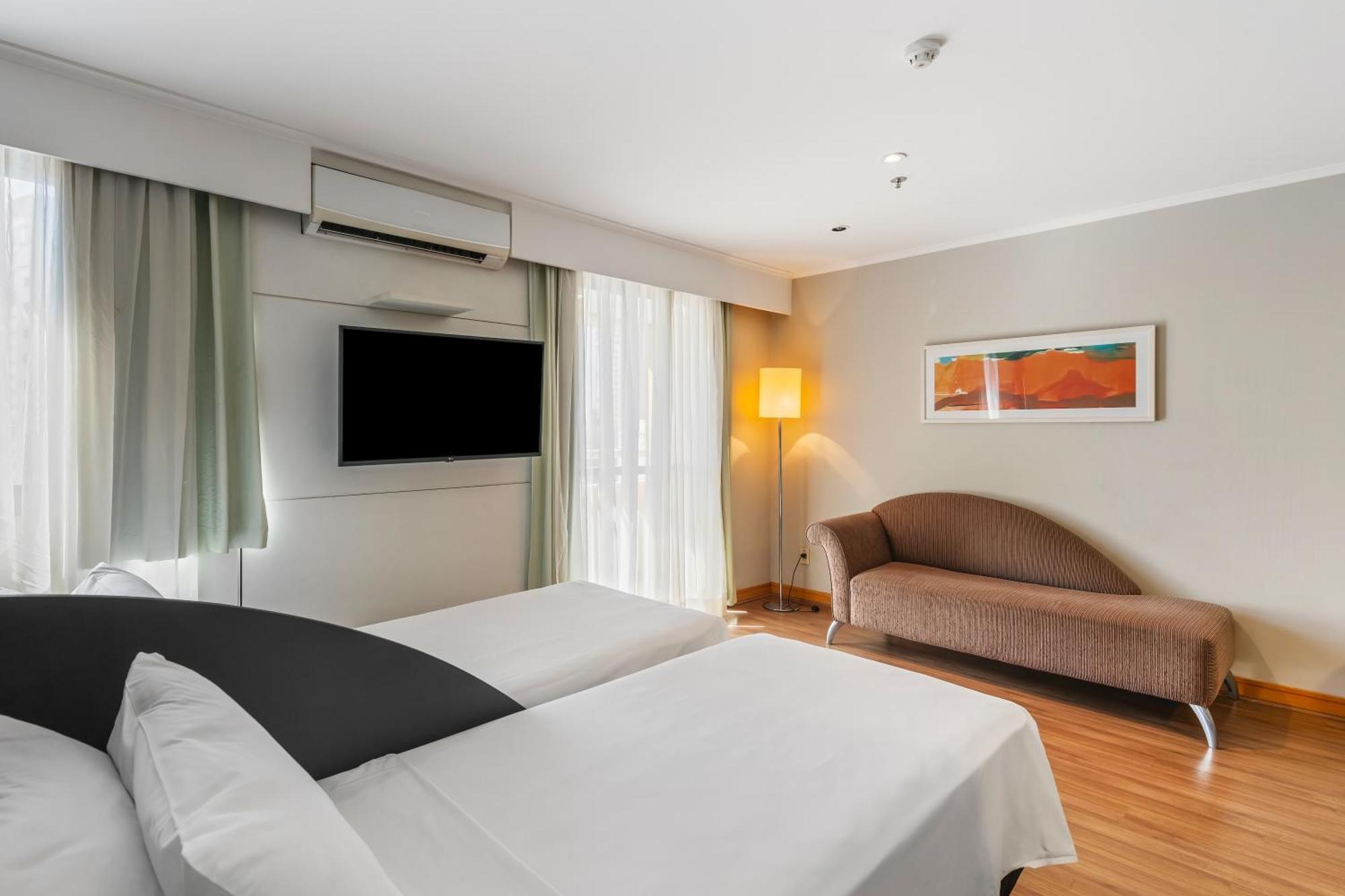 Slaviero Sao Paulo Ibirapuera Hotel ภายนอก รูปภาพ