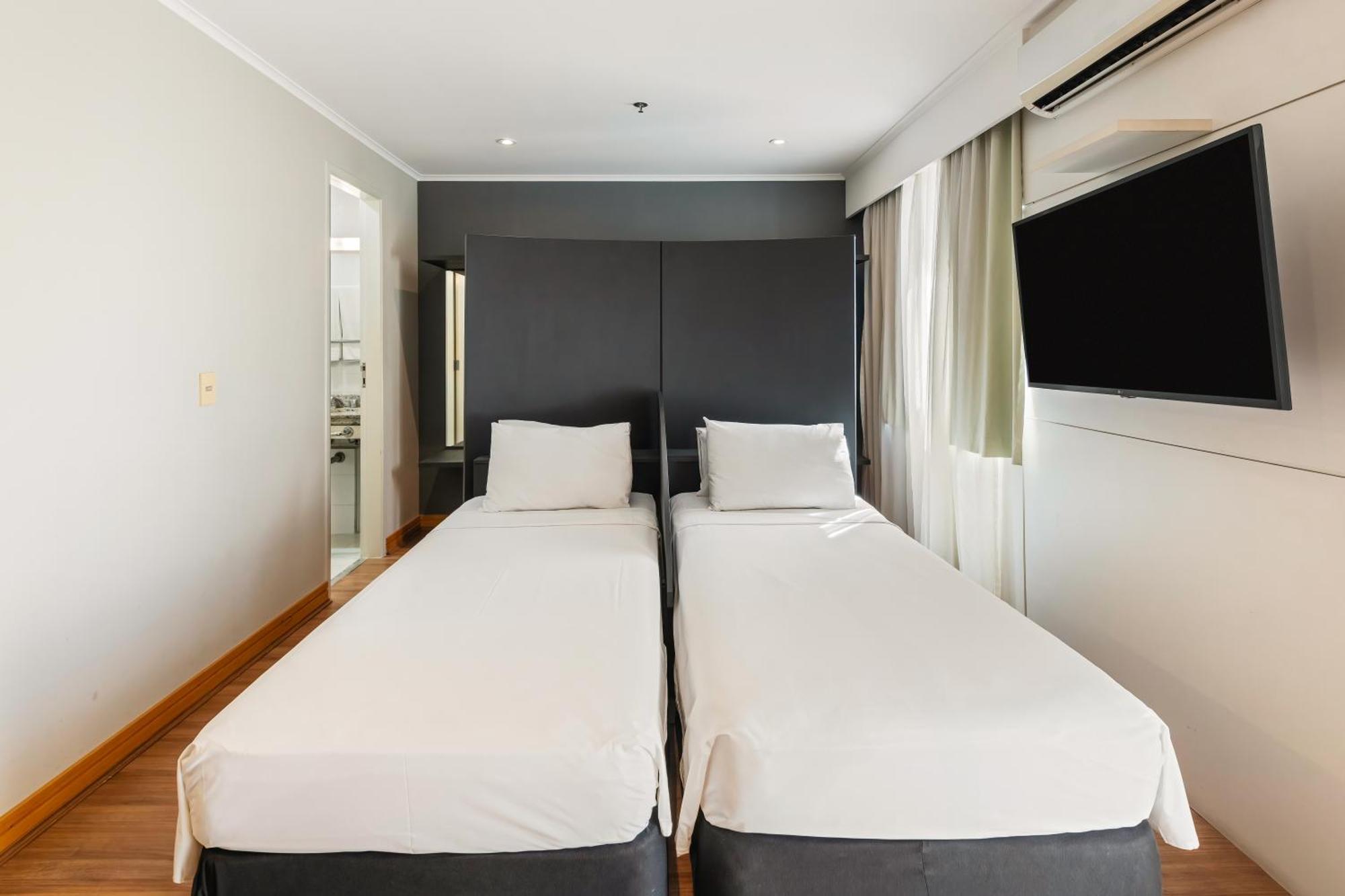 Slaviero Sao Paulo Ibirapuera Hotel ภายนอก รูปภาพ
