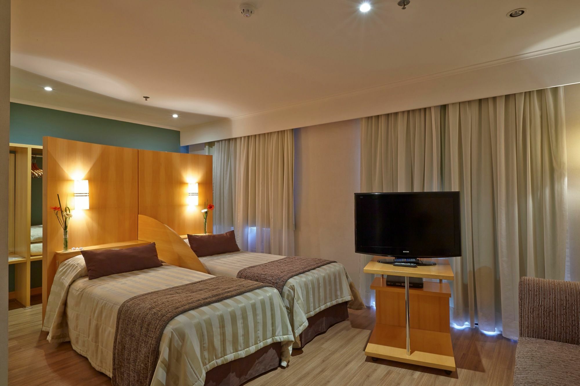 Slaviero Sao Paulo Ibirapuera Hotel ภายนอก รูปภาพ